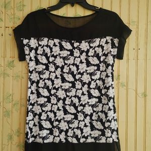 XXS White House Black Market Scoop Neck Top NWT